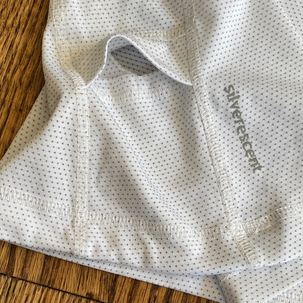 White with tiny grey polka dots Lululemon long sleeve with silverescent, XS/S - Picture 11 of 13